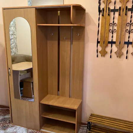 отдельно стоящий дом с собственным входом и коммуникациями Chalet